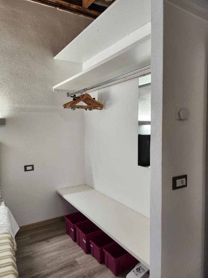 Mansarde & Suite Maison 1706 Lago Orta Borgomanero Kültér fotó