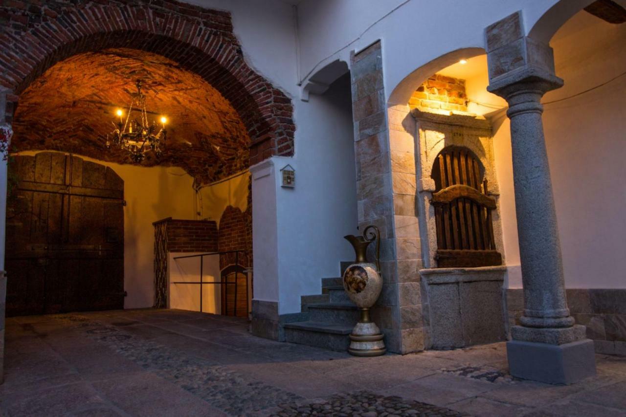 Mansarde & Suite Maison 1706 Lago Orta Borgomanero Kültér fotó