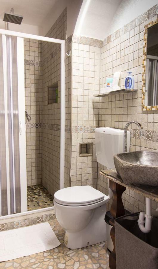 Mansarde & Suite Maison 1706 Lago Orta Borgomanero Kültér fotó