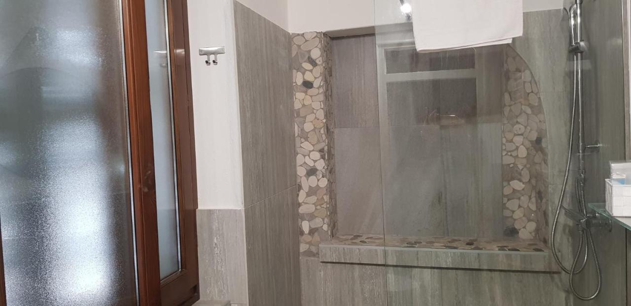 Mansarde & Suite Maison 1706 Lago Orta Borgomanero Kültér fotó