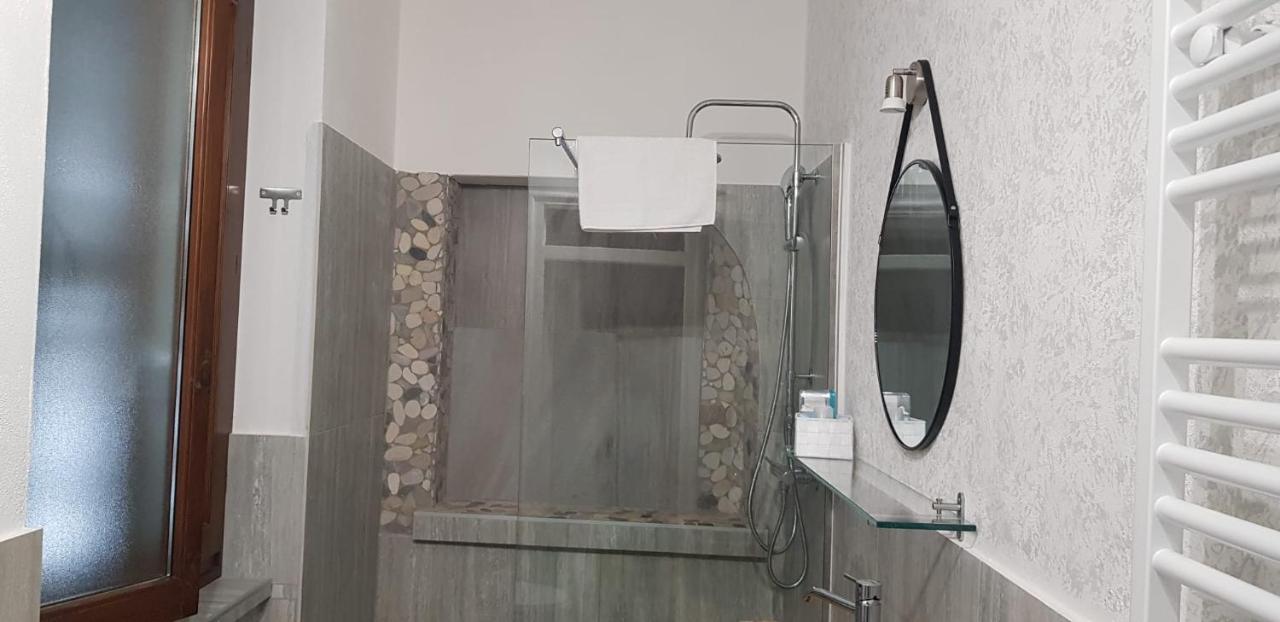 Mansarde & Suite Maison 1706 Lago Orta Borgomanero Kültér fotó