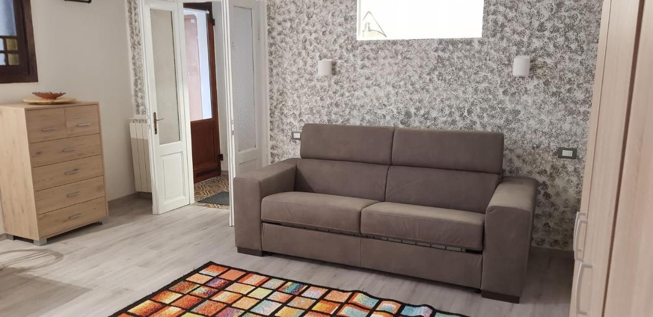 Mansarde & Suite Maison 1706 Lago Orta Borgomanero Kültér fotó