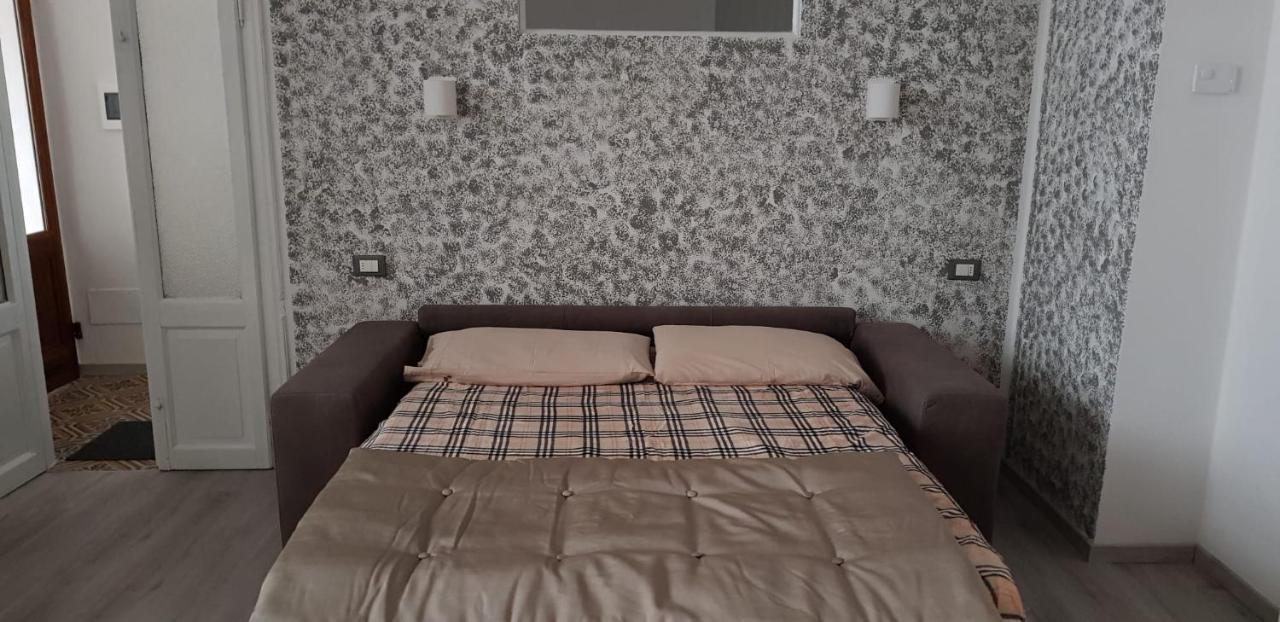 Mansarde & Suite Maison 1706 Lago Orta Borgomanero Kültér fotó